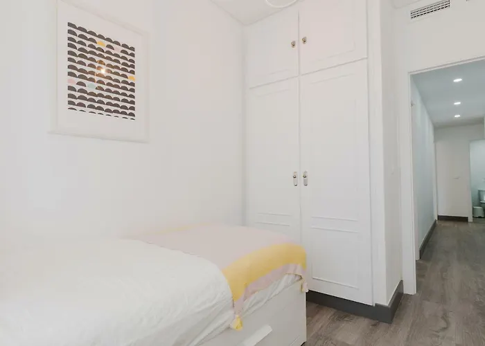 Hola Malaga Premium Centro